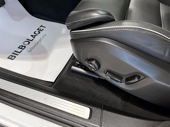 Volvo XC60 16 of 28