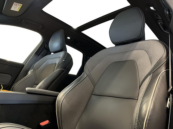 Volvo XC60 28 of 28