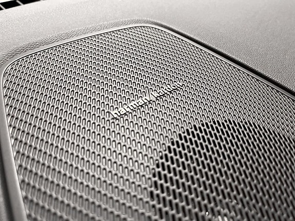 Volvo XC60 26 of 28