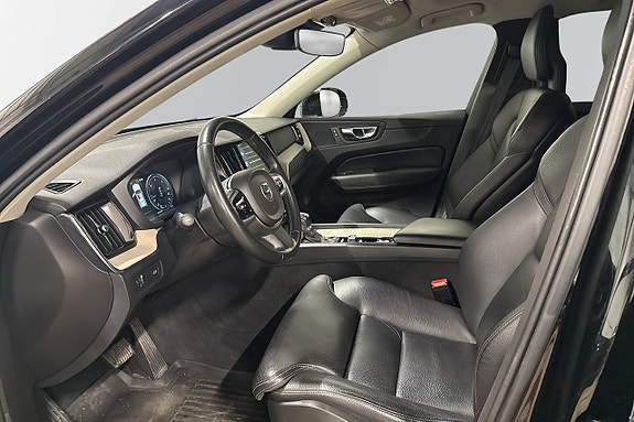 Volvo XC60 5 of 6