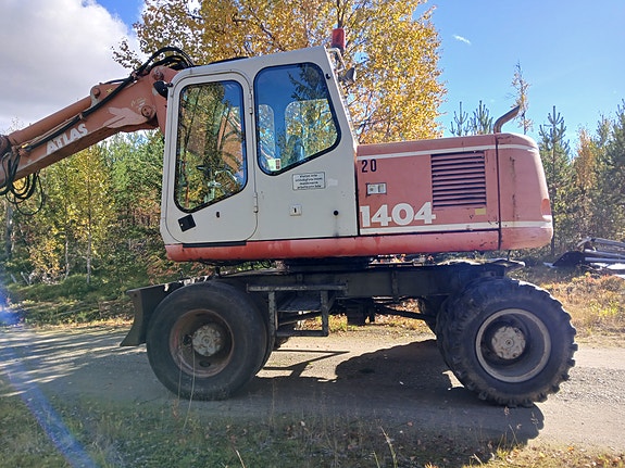 Atlas 1404 8 of 18