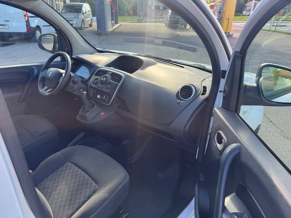 Renault Kangoo Express 12 of 15