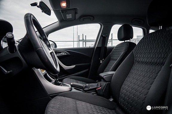 Opel Astra 3 of 7