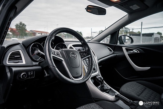 Opel Astra 4 of 7