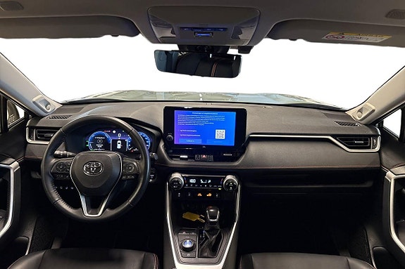 Toyota RAV4 10 of 21