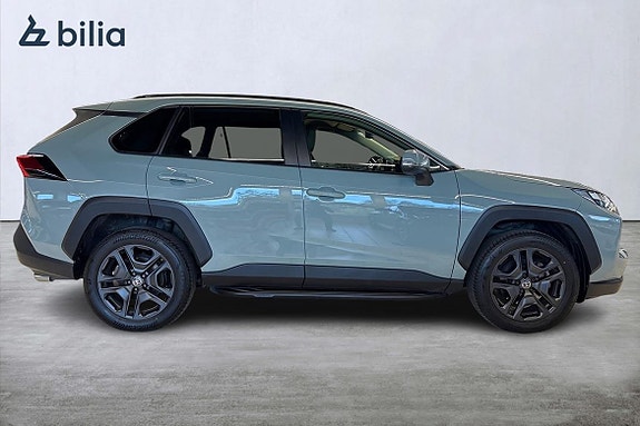 Toyota RAV4 18 of 21