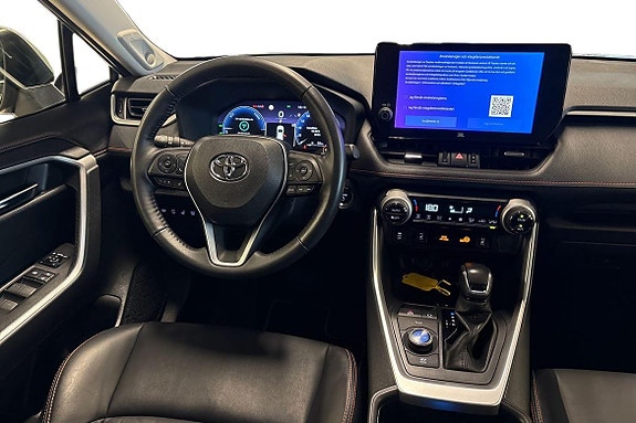 Toyota RAV4 11 of 21