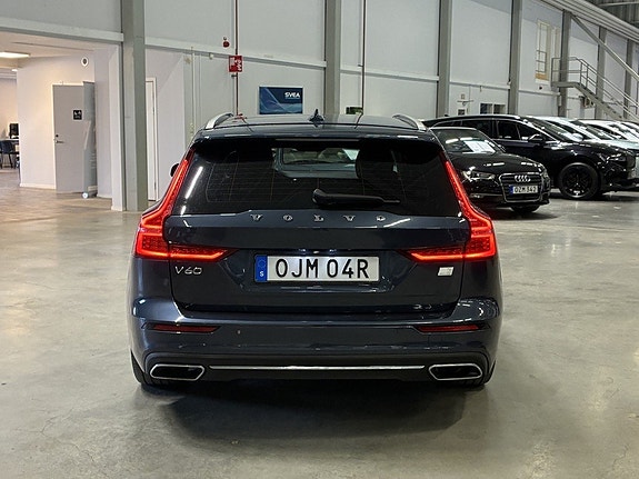 Volvo V60 4 of 18
