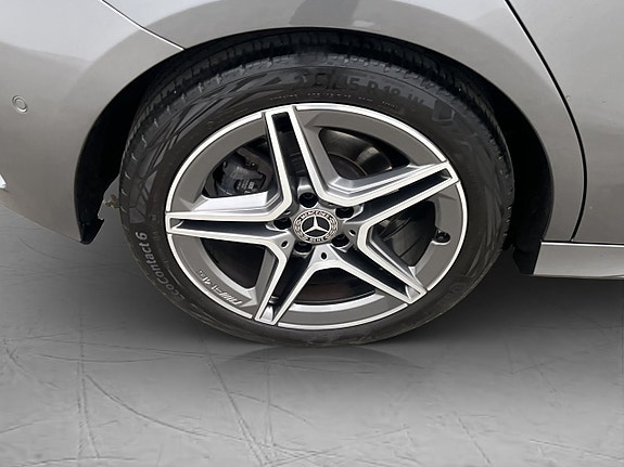 Mercedes-Benz A250 29 of 30