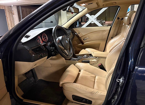 BMW 525i 4 of 8