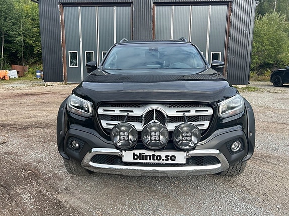 Pickup  Mercedes-Benz X 350 d 4MATIC 7G-Tronic Plus 2 of 6