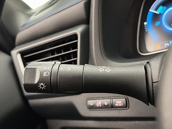 Nissan Leaf 24 of 30
