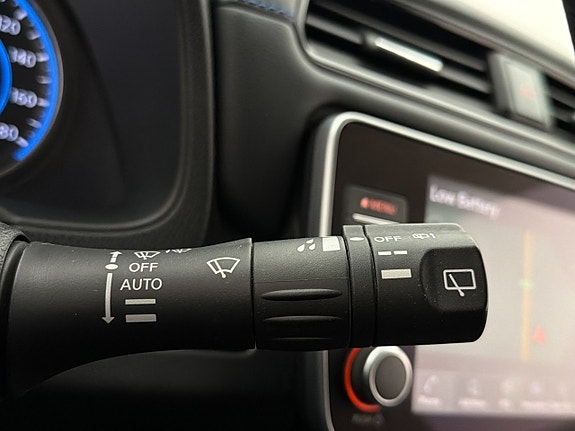 Nissan Leaf 25 of 30