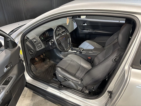 Volvo C30 7 of 21