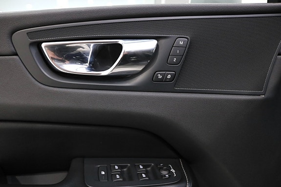 Volvo XC60 29 of 30
