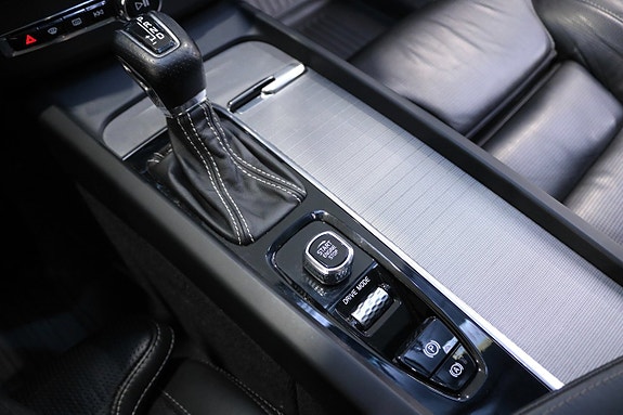 Volvo XC60 22 of 30