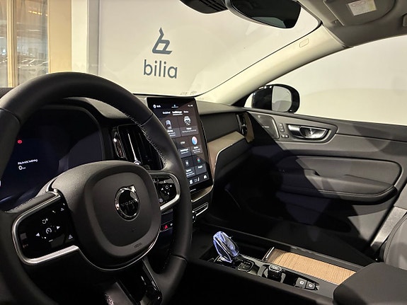 Volvo XC60 7 of 14