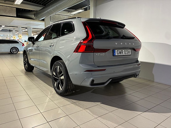 Volvo XC60 10 of 14