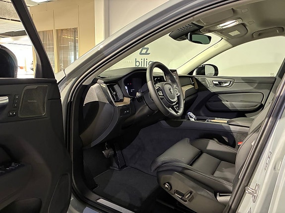 Volvo XC60 5 of 14