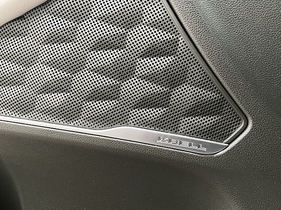 Hyundai Santa Fe 18 of 30
