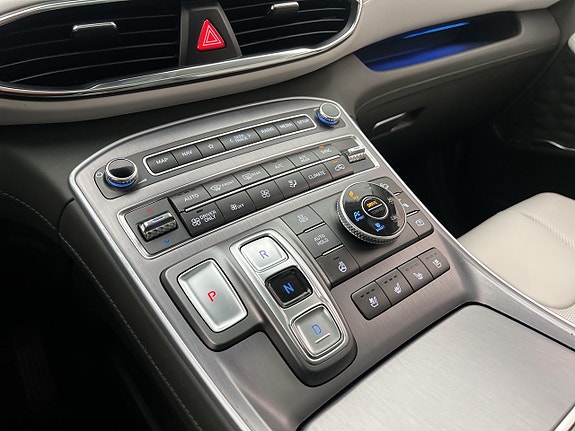 Hyundai Santa Fe 29 of 30