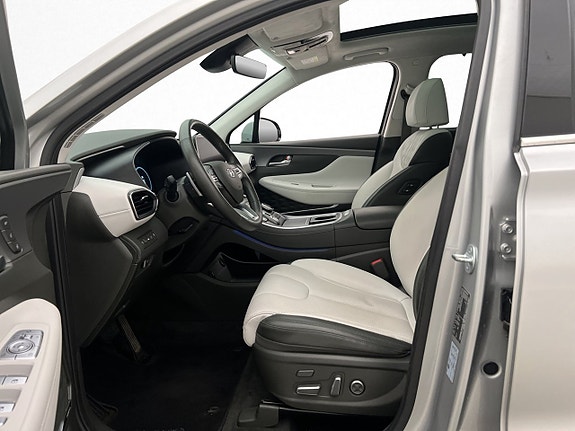 Hyundai Santa Fe 13 of 30