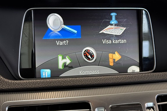Mercedes-Benz E220 10 of 10