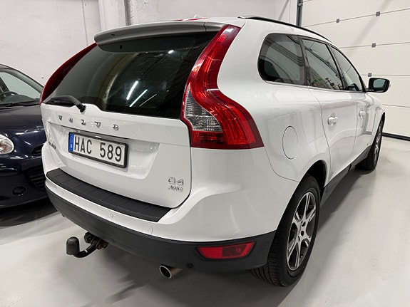 Volvo XC60 4 of 15