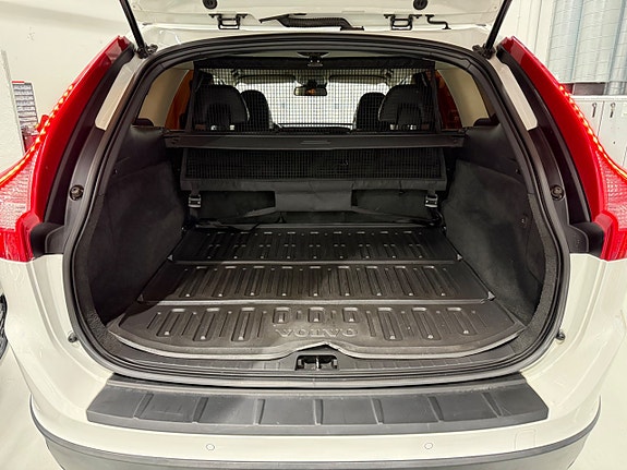 Volvo XC60 15 of 15