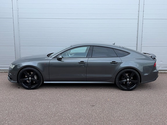 Audi A7 4 of 17