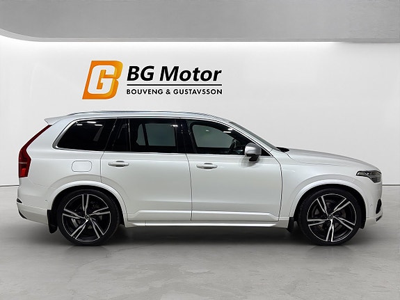 Volvo XC90 3 of 25