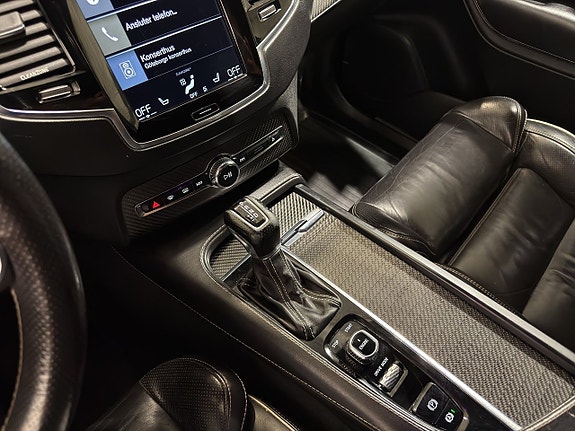 Volvo XC90 20 of 25