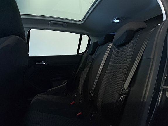 Peugeot 308 7 of 23