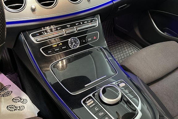 Mercedes-Benz E220 d 12 of 14