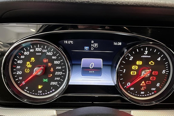 Mercedes-Benz E220 d 10 of 14