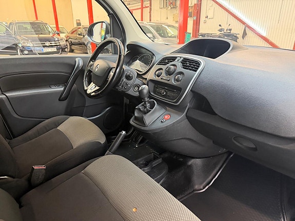 Renault Kangoo Express 17 of 19