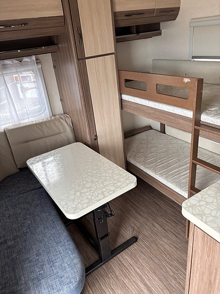 Hobby 650 Kmfe de luxe barnkammare Alde förtält 8 of 12