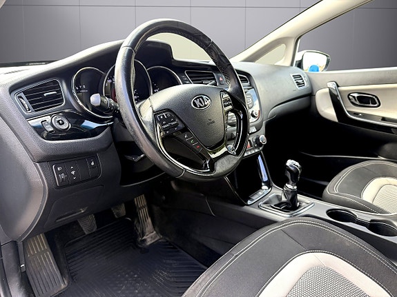 Kia Ceed 14 of 16