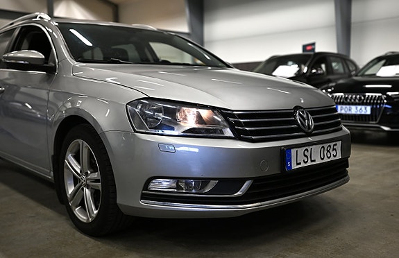 Volkswagen Passat 7 of 25