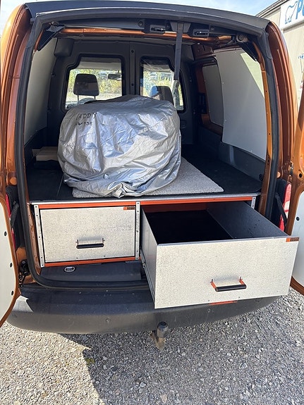 Volkswagen Caddy 4 of 6