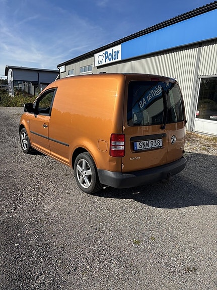 Volkswagen Caddy 2 of 6
