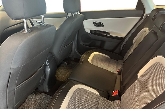 Kia Ceed 20 of 25