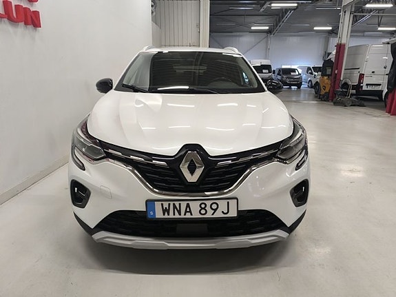 Renault Captur 2 of 10