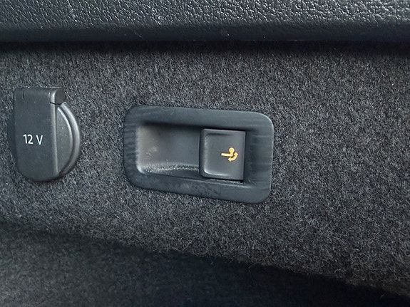 Volkswagen Passat 8 of 21