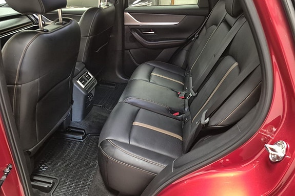 Mazda CX-60 8 of 10