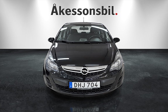 Opel Corsa 2 of 9