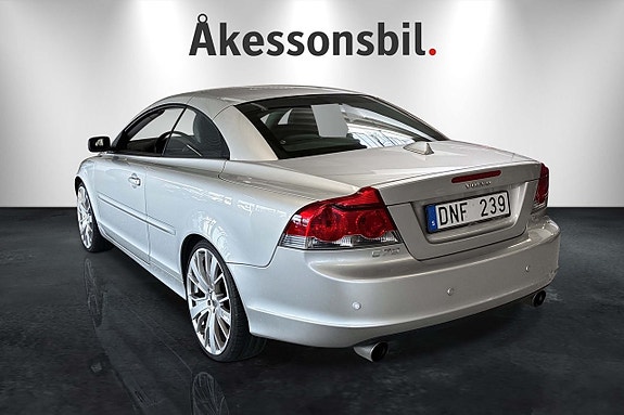 Volvo C70 2 of 9