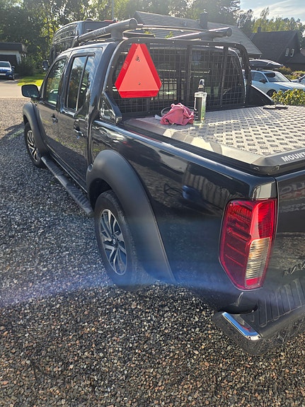 Nissan Navara 12 of 12