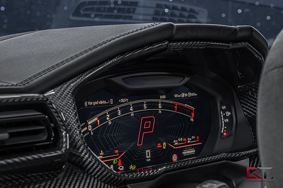 Lamborghini Urus 12 of 24