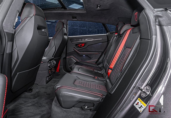 Lamborghini Urus 22 of 24